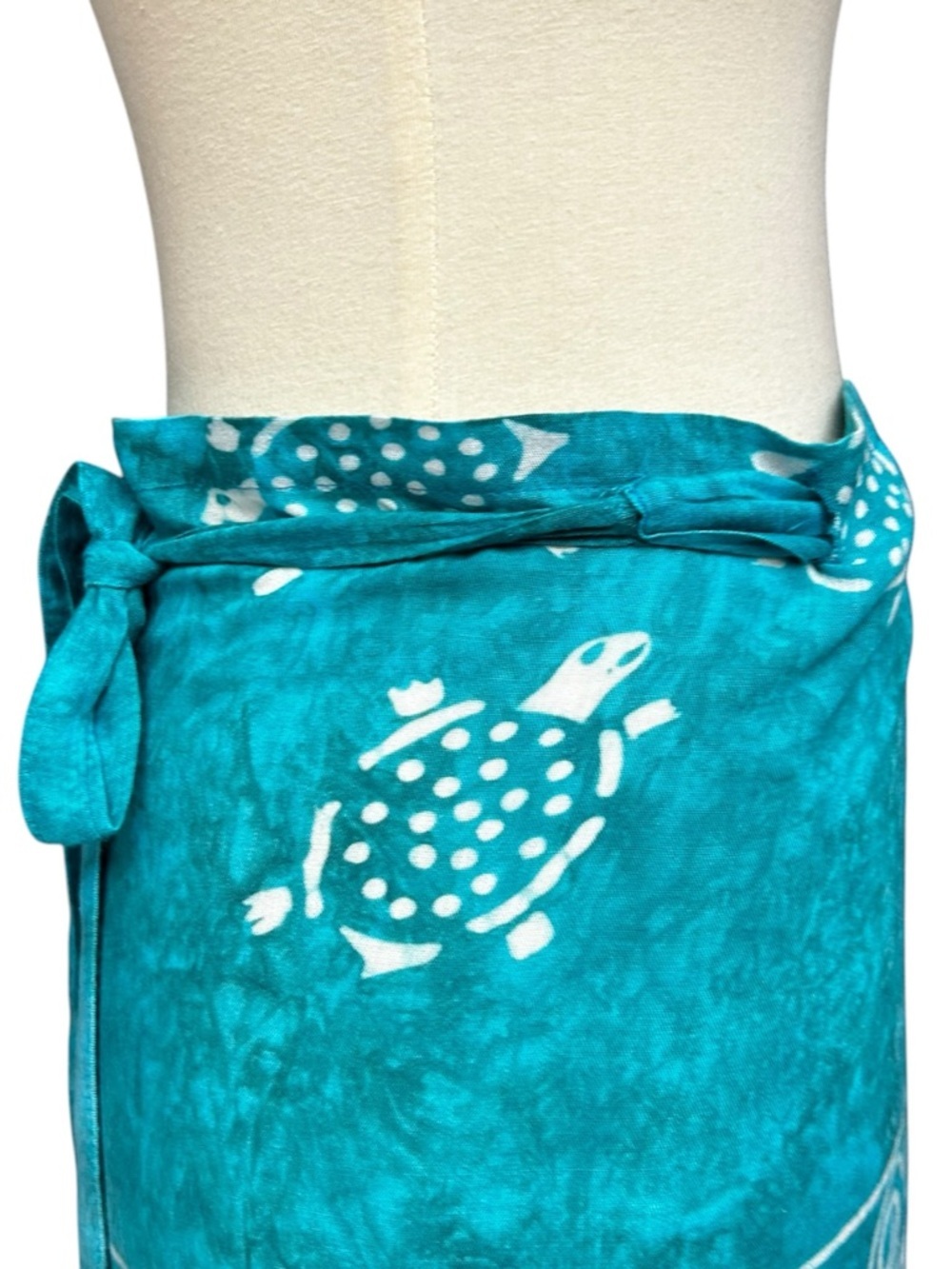 Turquoise Beach Wrap Skirt Teal Turtle Print Swim Sarong Wrap Skirt, Medium - Picture 7 of 10